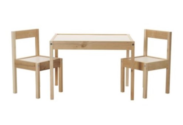 ikea-table-kids-chairs